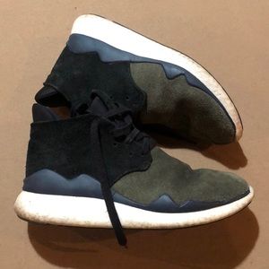 Adidas Y3 boost. Size 7.5 men (fits like an 8).